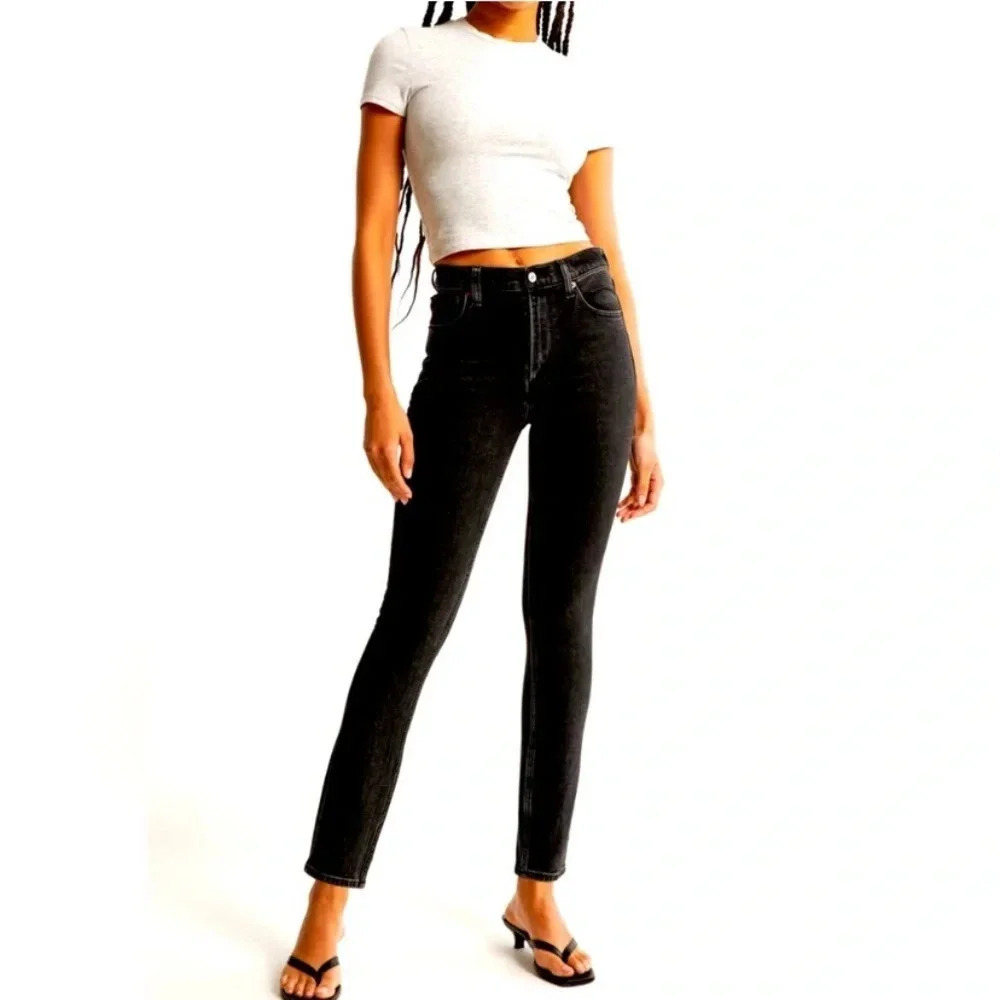 Abercrombie & Fitch The Skinny High Rise Jeans in Black Size 26 Size 2 NWT New